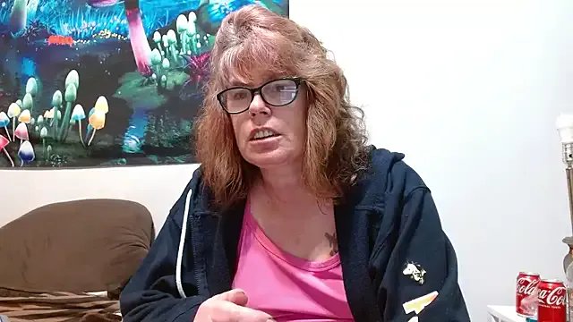 Freechat ladylavende3 on StripChat