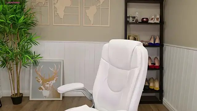 LadyLeea on StripChat