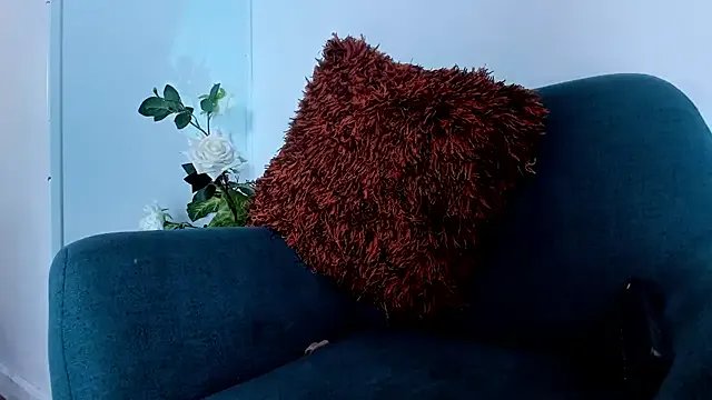 LahanaKimish on StripChat