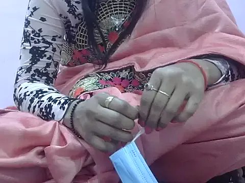 Laila_Cute on StripChat