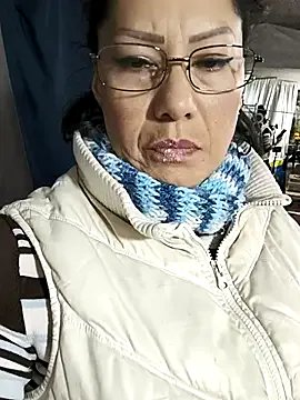 LaInsaciableIntensa on StripChat