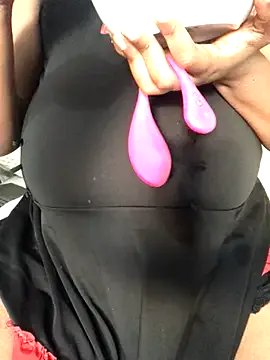 Lamborghiniasia on StripChat