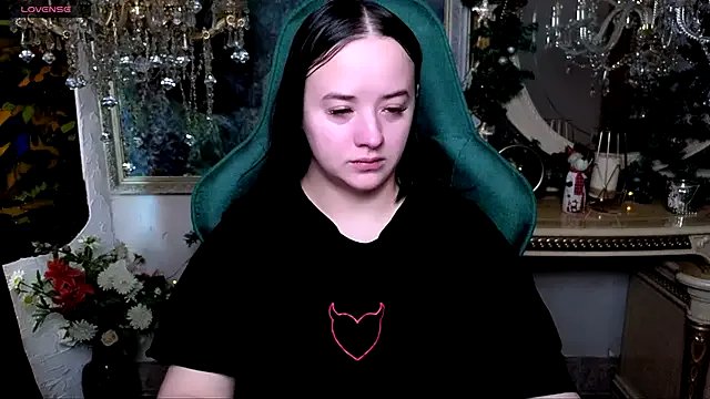 LaraBenson_ on StripChat