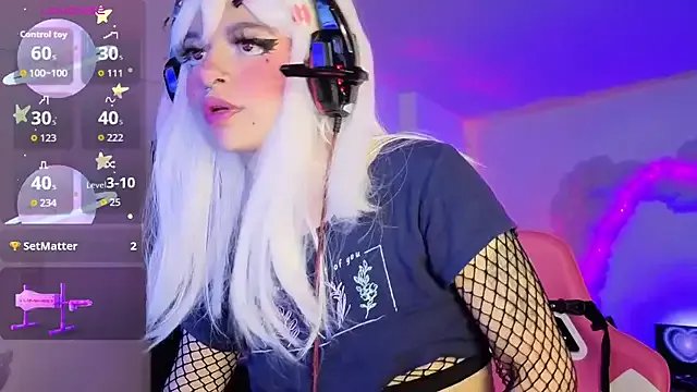 Freechat larah_uwu on StripChat