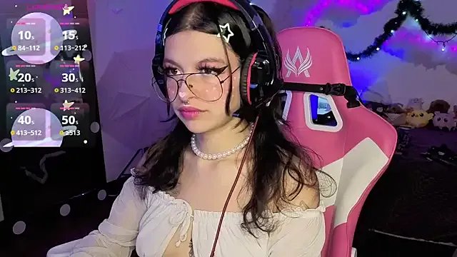 Freechat larah_uwu on StripChat