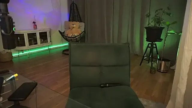 LaraPunkt on StripChat