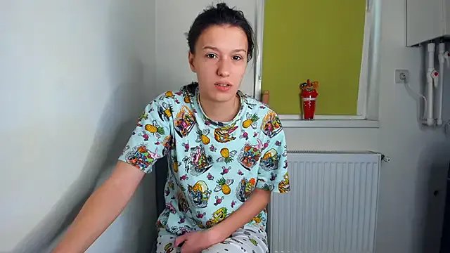 LaraStone69 on StripChat