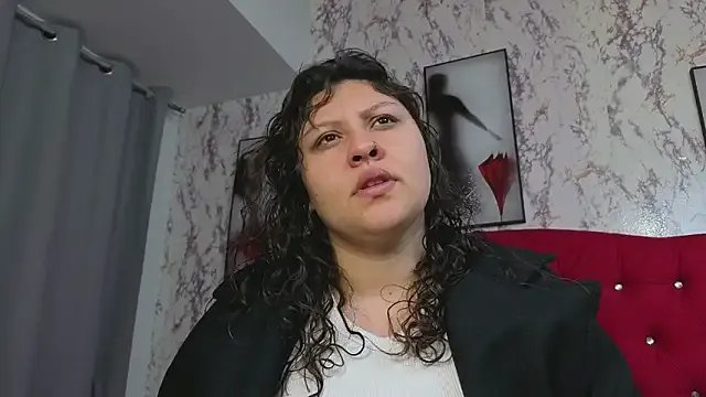 Larissa_Antonella on StripChat