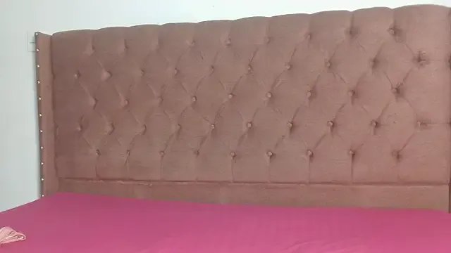 lau_hotfox on StripChat