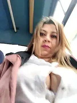 Freechat Laura-Hernandez on StripChat