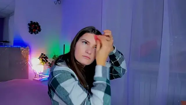 Laura_Leee on StripChat