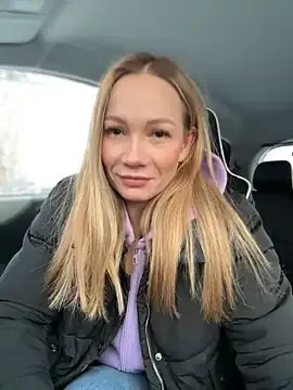 LavenderHot on StripChat