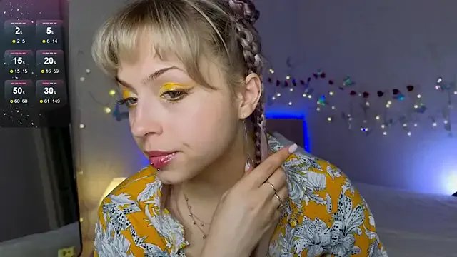 lavenderluxe on StripChat