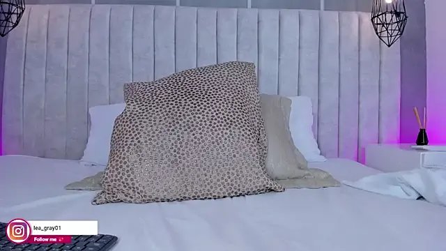 lea_gray on StripChat