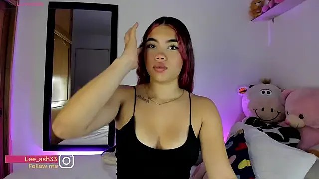 Lee_Ash on StripChat