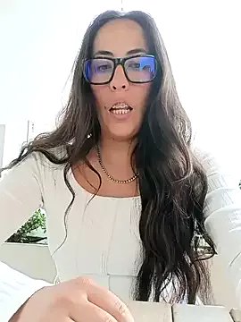 Lena-32 on StripChat