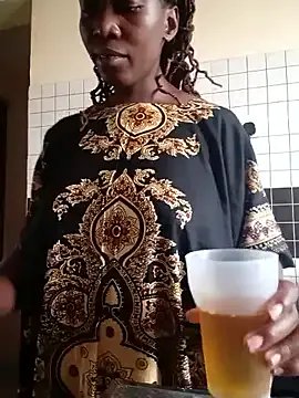 Lenah_2 on StripChat