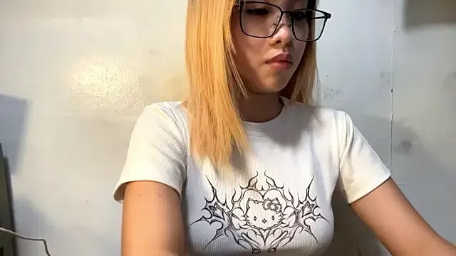 LenoraFrailey on StripChat