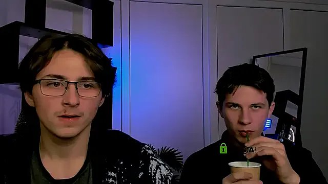 leo_valor on StripChat