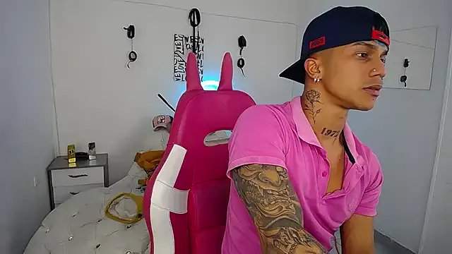 Freechat Leonard_Price on StripChat