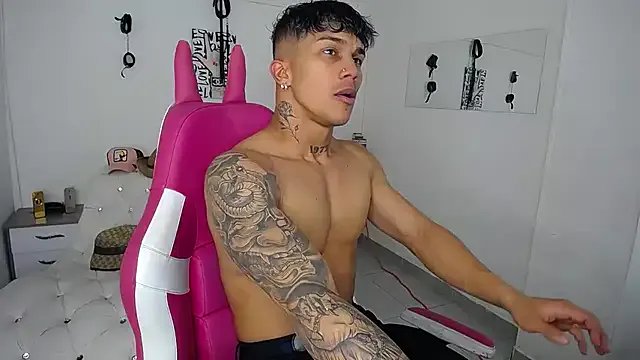 Freechat Leonard_Price on StripChat