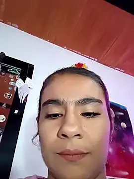 Leslly_ on StripChat