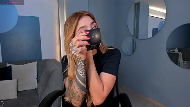 LexieWayne on StripChat