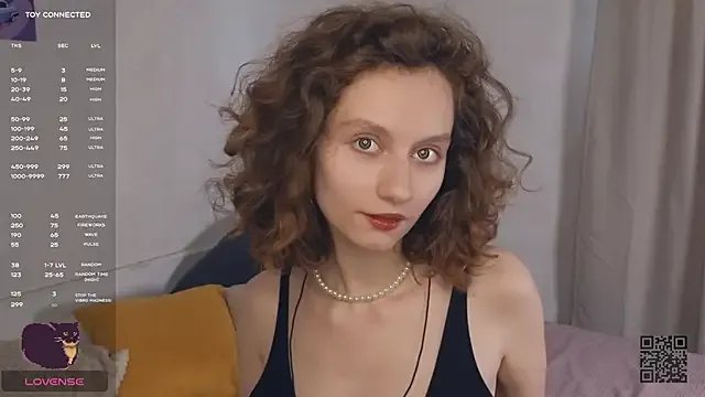 Leya_Curly on StripChat