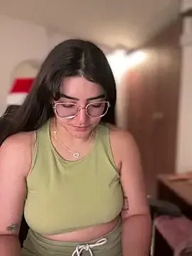 Lia_flowers on StripChat