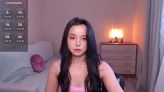 lia_hetty on StripChat