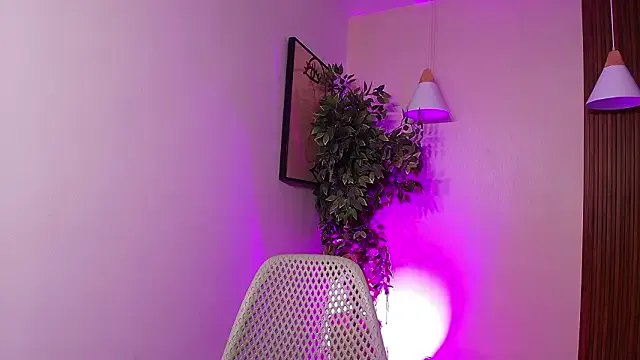 Lia_Mar_ — STRAWBERRIES AND MILK SHOW