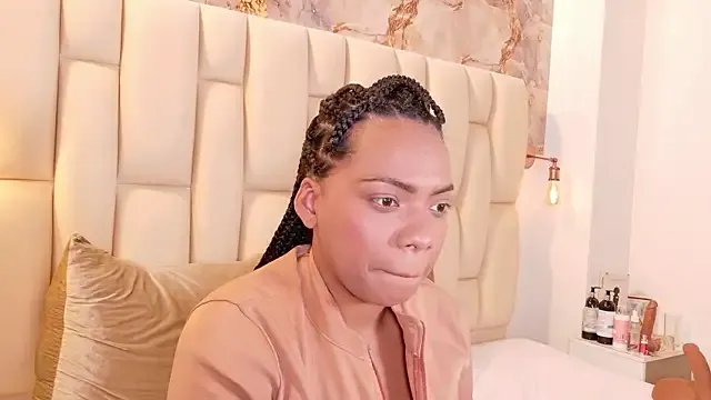 lia_mariana on StripChat