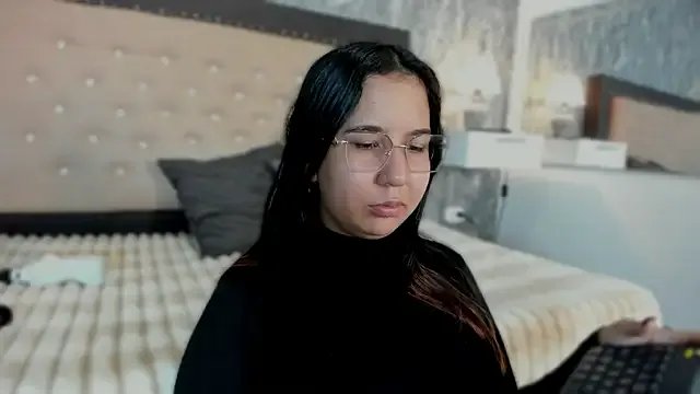 Lia_sarahi on StripChat