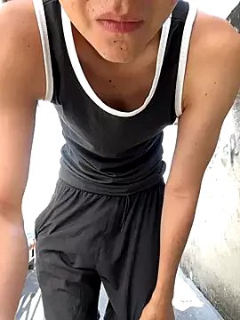 Liam_Moss on StripChat