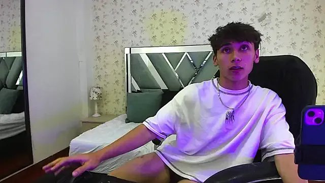 Liam_Noxx on StripChat