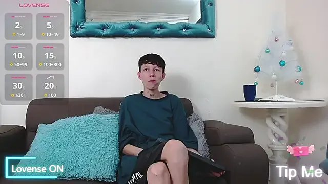 LiamBrown09 on StripChat