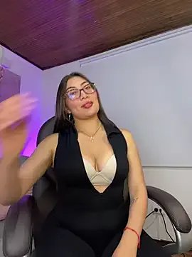 lianaa__ on StripChat