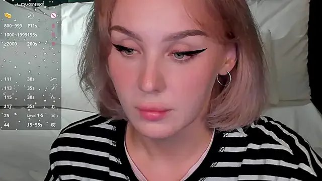 LianaFord on StripChat