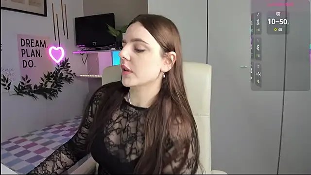 LiaWoow on StripChat