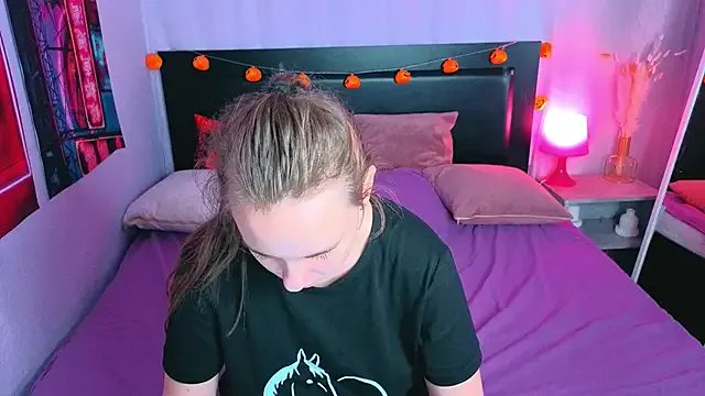 Freechat Lika_0ne on StripChat