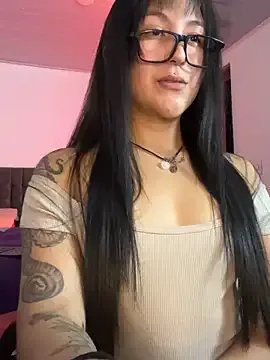 lilitth777 on StripChat