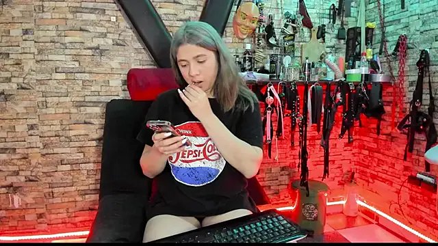 Liltildeman_moon on StripChat