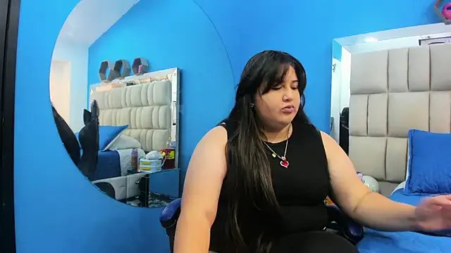 Lily_and_lucas — French kiss