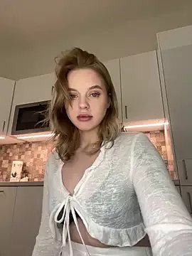 LilyFlamee on StripChat