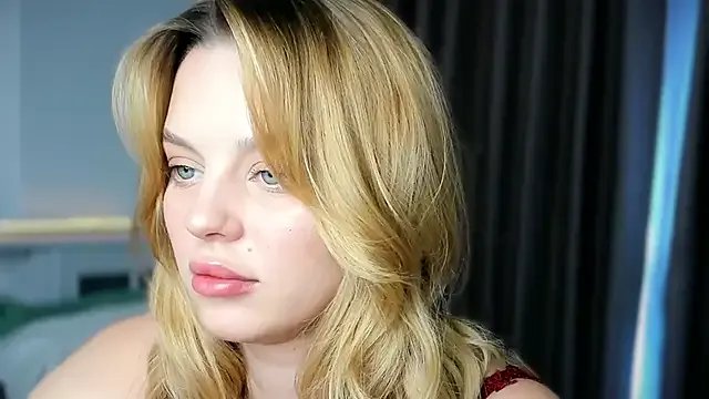 LilyFlamee on StripChat