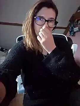 Lina_lou4 on StripChat