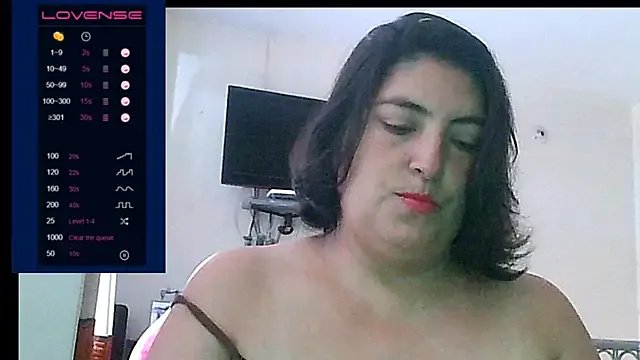 lina_maria99 on StripChat