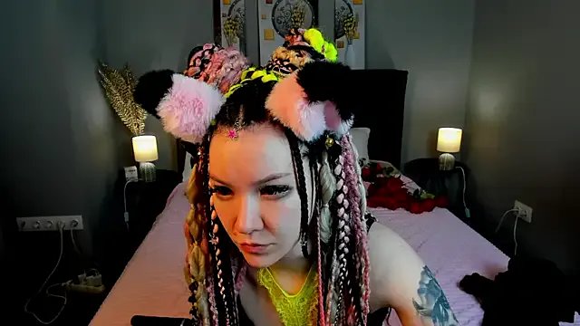 Lina_Moony on StripChat