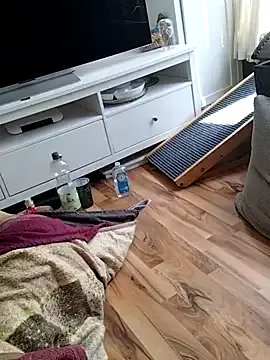 Lina_Squirts on StripChat