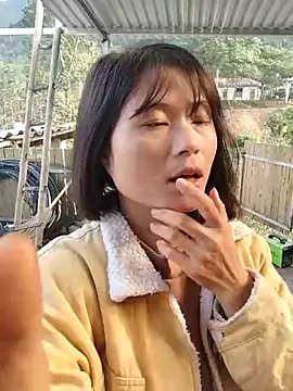 linda_bae00 on StripChat